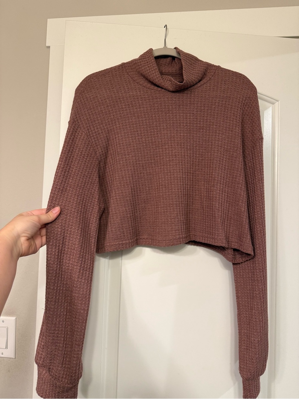 Cropped Waffle Turtleneck Sweater - Mauve XL